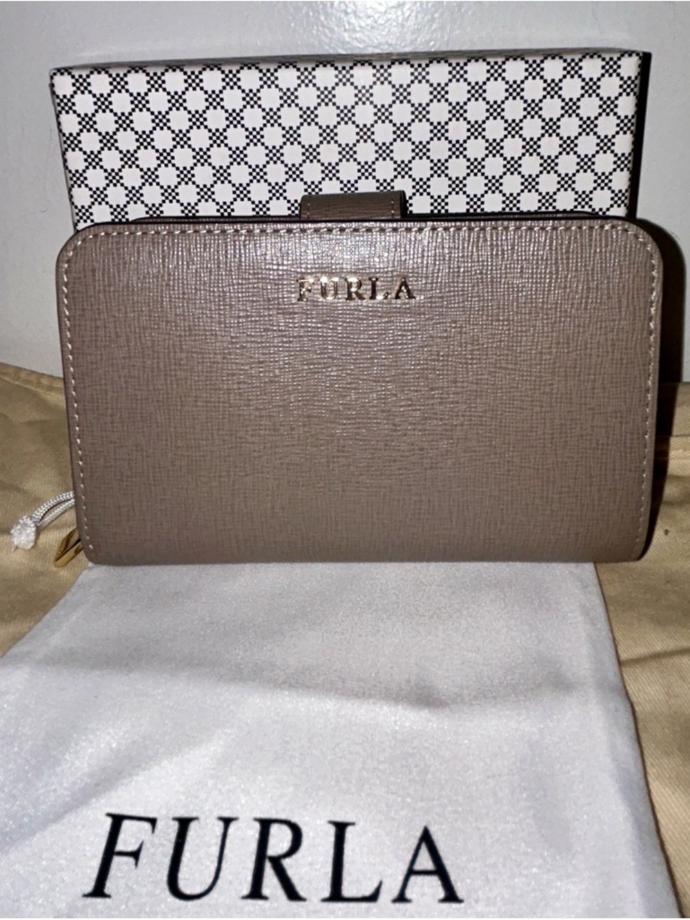 FURLA Babylon M Daino Wallet.  New, box and dustbag included - Picture 2 of 8